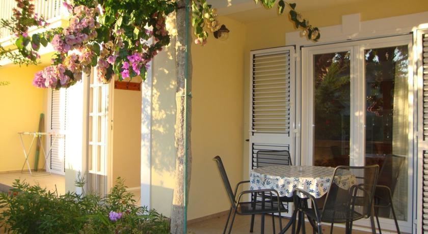 Holiday Retreat Apartment - زادار الغرفة الصورة